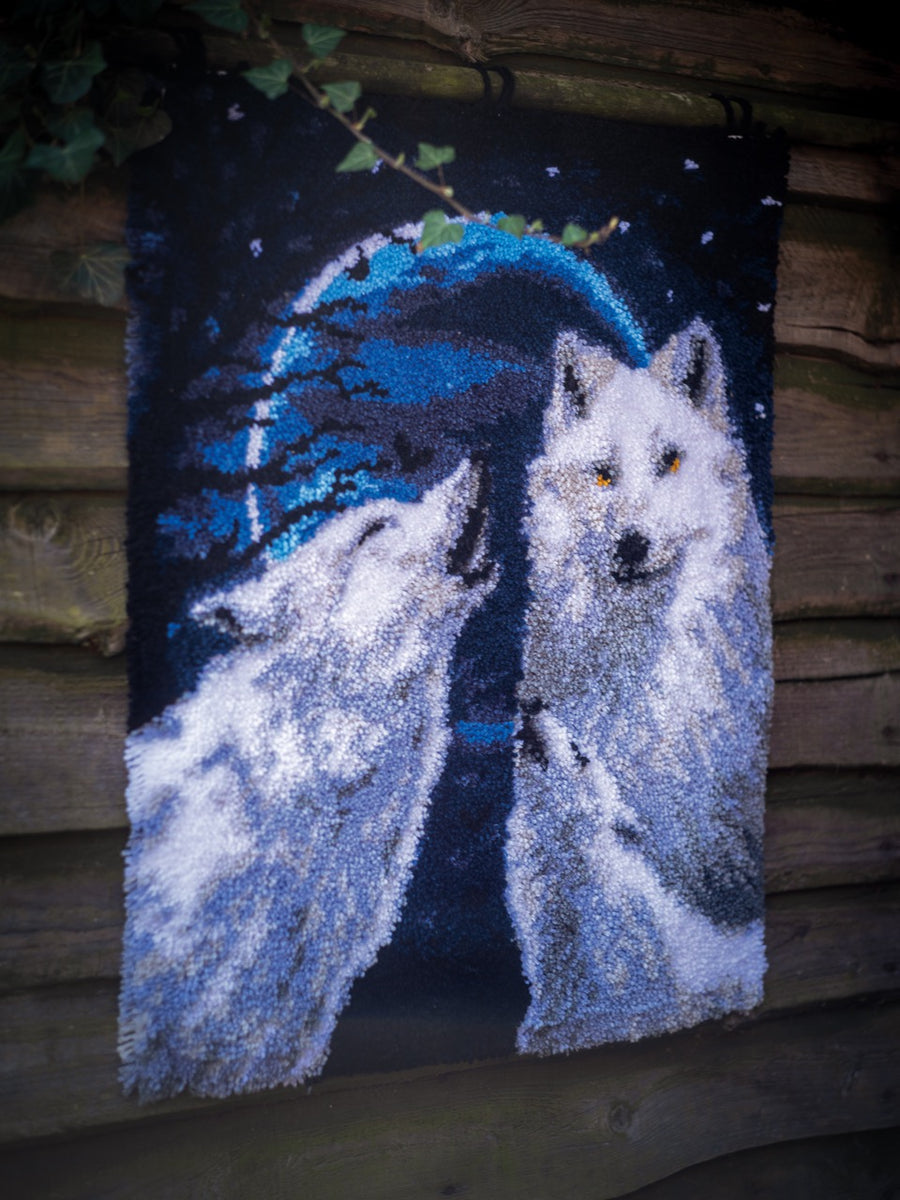 Latch Hook Kit Rug Howling Wolves Readicut